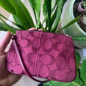 Coach Signature Wristlet Burgundy